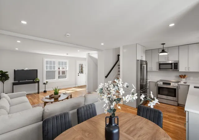 15-foster-st-15a-arlington-ma-02474/hzid_4b586d4f