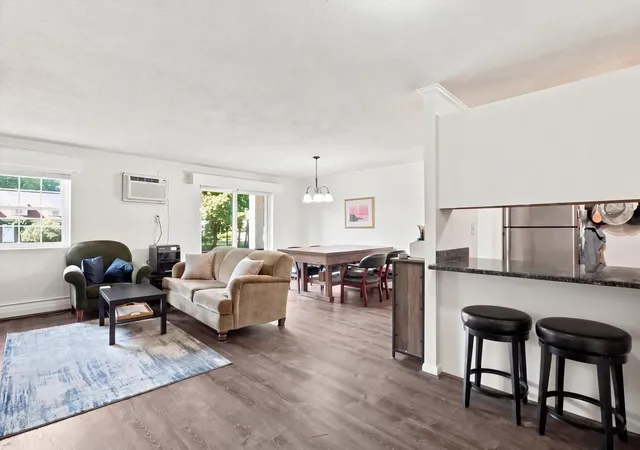 237-n-main-st-5-andover-ma-01810/hzid_713474e3