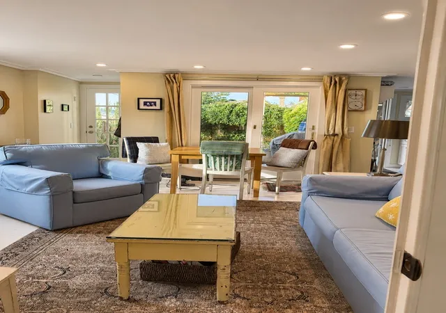 47-pleasant-st-2-provincetown-ma-02657/hzid_f7a1acf2