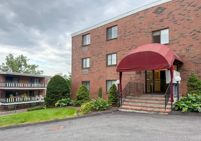 80-n-warren-st-37-woburn-ma-01801/hzid_7f3433e6