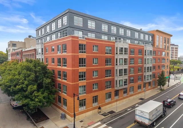 17-otis-st-d105-cambridge-ma-02141/hzid_713e15eb