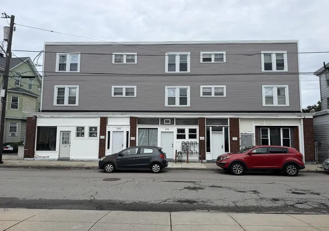 240-osborn-st-fall-river-ma-02724/hzid_63af0c70