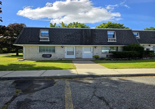 2-princeton-ter-2-greenfield-ma-01301/hzid_9ce16af9