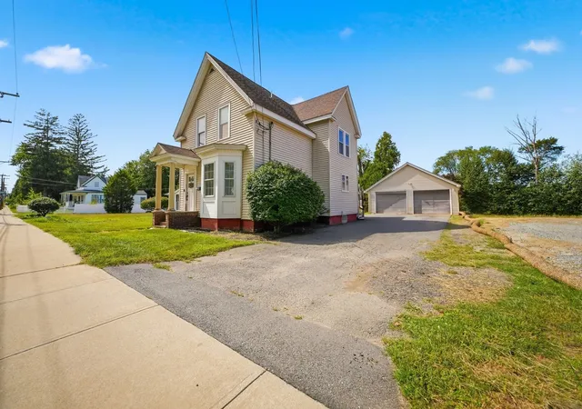 216-monument-haverhill-ma-01832/hzid_df2be95b