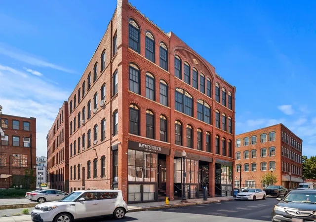 62-wingate-st-haverhill-ma-01832/hzid_32a8a59f