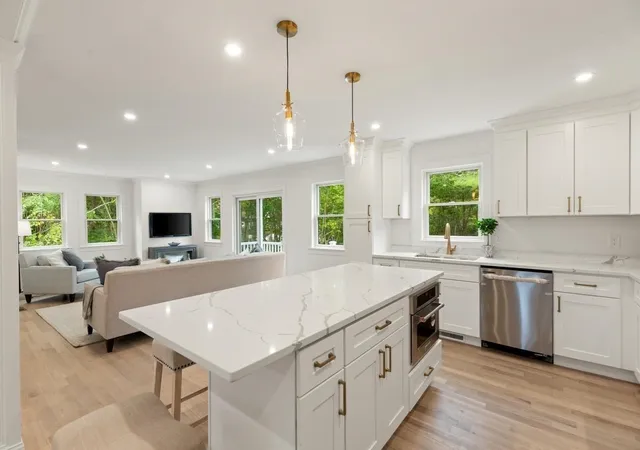 318-essex-ave-a-gloucester-ma-01930/hzid_355142bb