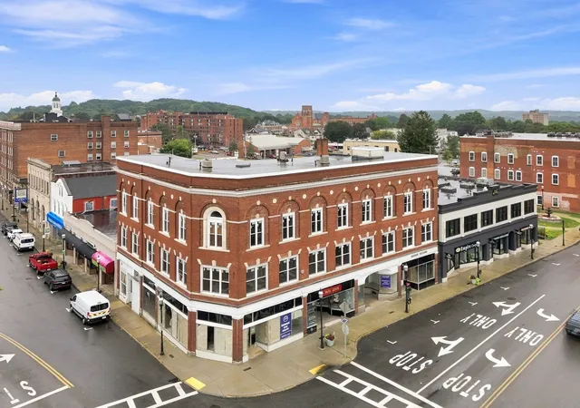 4-12-parker-st-gardner-ma-01440/hzid_c6b81f16