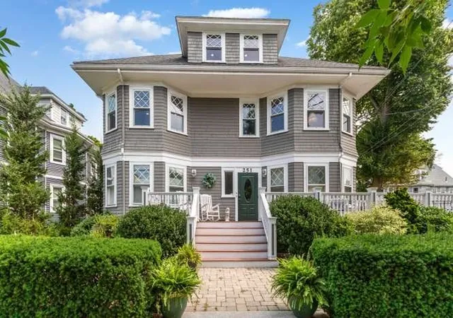 251-massachusetts-ave-2-arlington-ma-02474/hzid_49a86afd