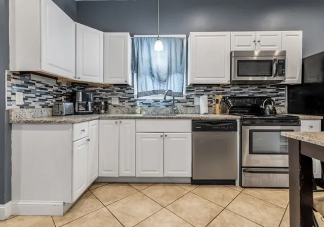 89-auburn-st-haverhill-ma-01830/hzid_18b1e9d9