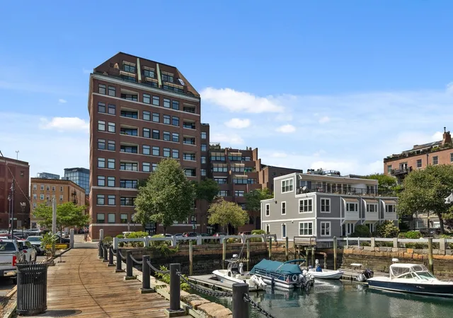 300-commercial-st-512-boston-ma-02109/hzid_0ca613ad