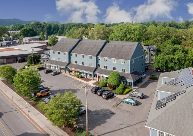 351-pleasant-st-9-northampton-ma-01060/hzid_5445f7fb