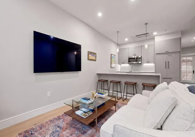 471-hanover-st-2-boston-ma-02113/hzid_0dc650d8