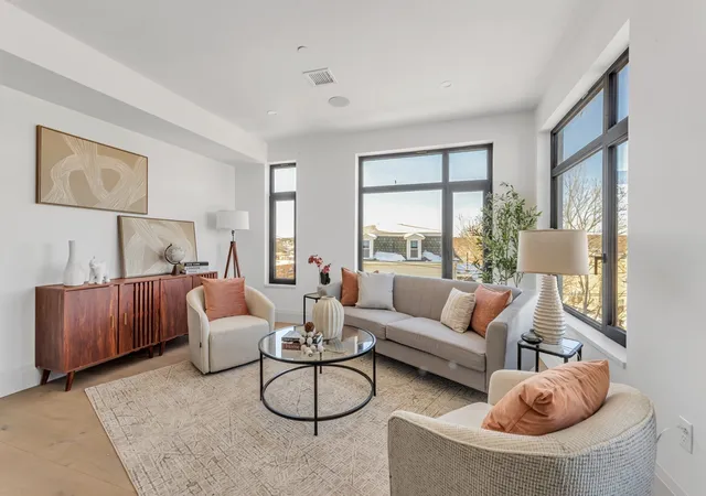 34-oak-st-102-hyde-park-ma-02136/hzid_8545182b
