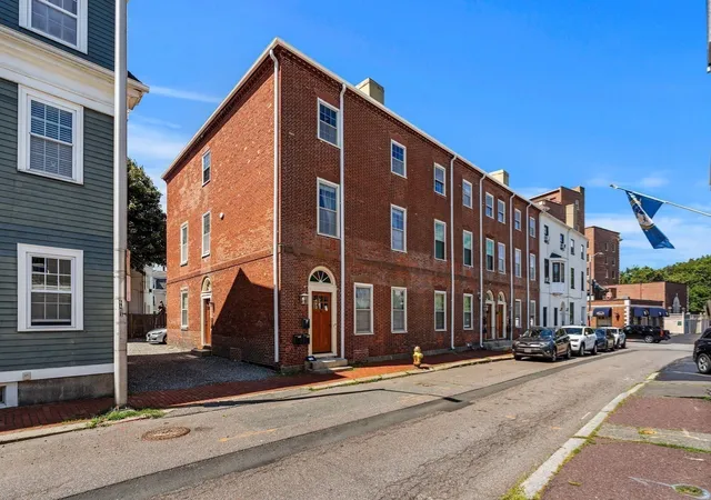 10-union-st-3-salem-ma-01970/hzid_8808a62c