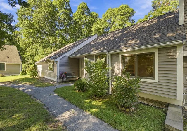 14-woodrise-14-falmouth-ma-02540/hzid_19001851