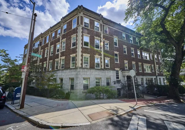 86-buckingham-st-23-cambridge-ma-02138/hzid_8f55202e