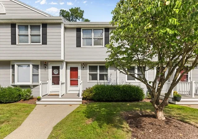 162-oak-st-9-taunton-ma-02780/hzid_0d8e99ad