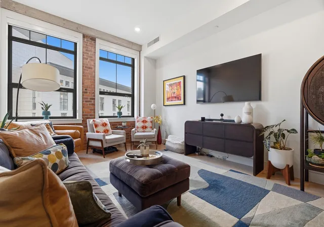 121-portland-st-507-boston-ma-02114/hzid_f4ba38ae