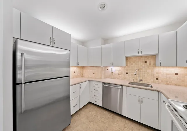 100-parks-st-27-duxbury-ma-02332/hzid_3d0715ff
