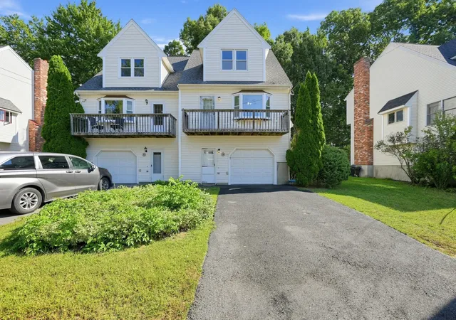 8-mahogany-run-8-leominster-ma-01453/hzid_00cfb3bd