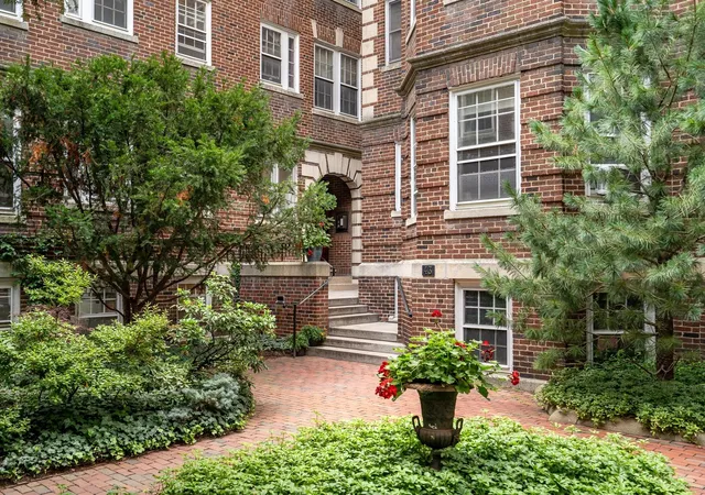 43-linnaean-24-cambridge-ma-02138/hzid_5502dc75
