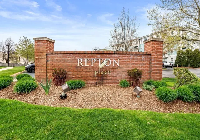 5-repton-cir-5309-watertown-ma-02472/hzid_59639e5a