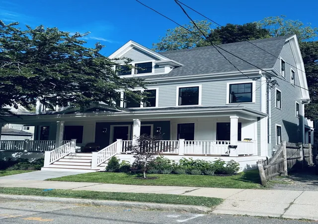 143-coolidge-st-1-brookline-ma-02446/hzid_3f2697ba