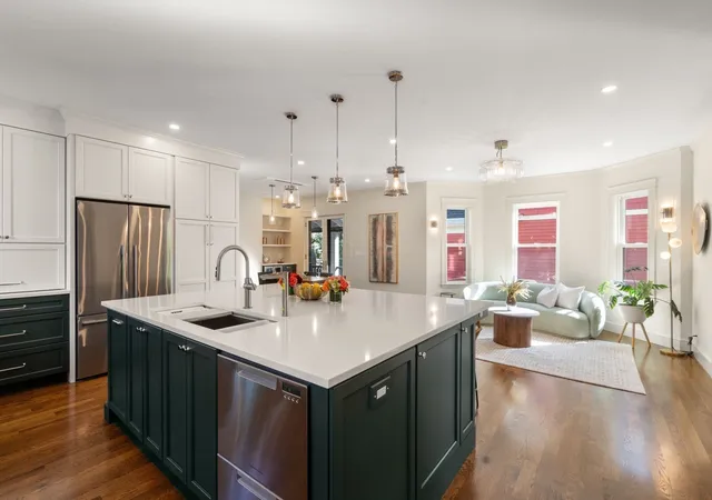 17-willow-ave-2-somerville-ma-02144/hzid_893658ee