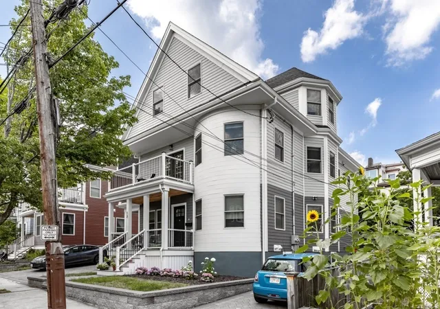 13-grand-view-ave-2-somerville-ma-02143/hzid_d83a526f