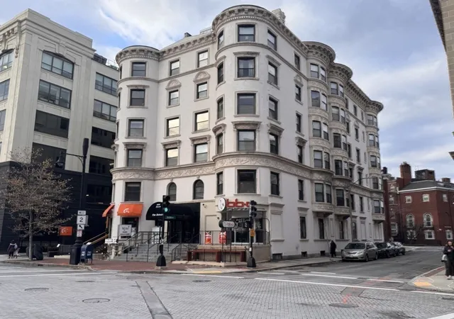636-beacon-st-404-boston-ma-02215/hzid_bddc6866
