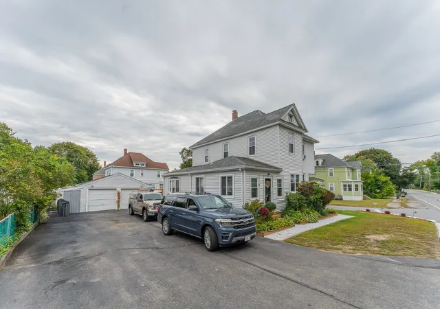 234-pelham-st-methuen-ma-01844/hzid_84c914f8