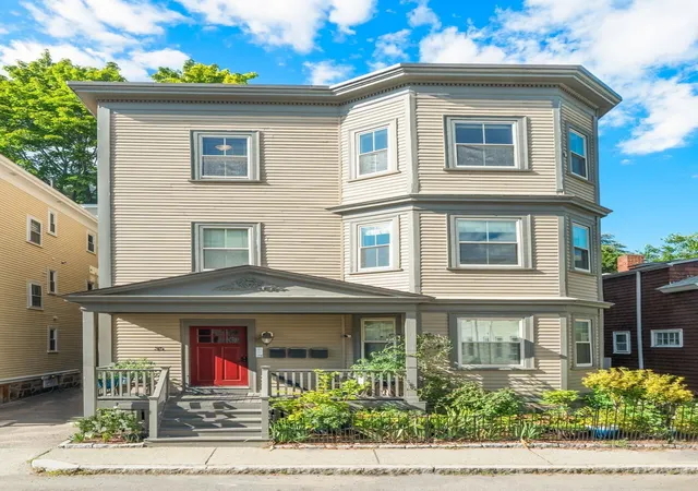 35-white-pl-3-brookline-ma-02445/hzid_21d70438