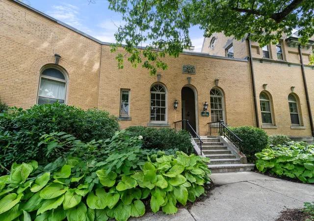 60-e-glen-rd-303-brookline-ma-02445/hzid_76cdba2c