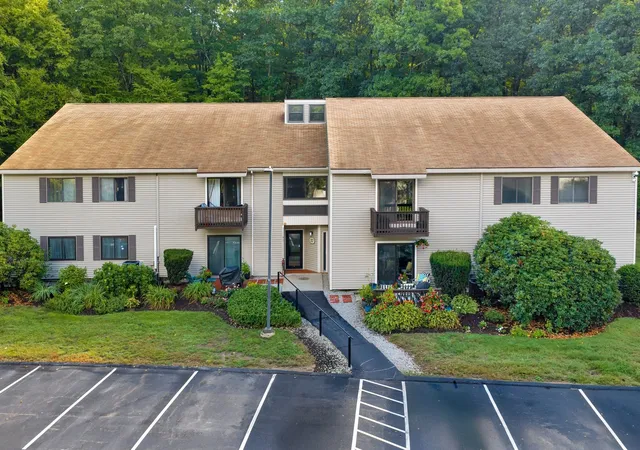 17-thayer-pond-dr-7-north-oxford-ma-01537/hzid_020d58dc