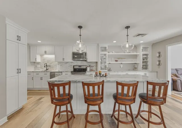 402-ridgefield-cir-d1-clinton-ma-01510/hzid_92a26e7f