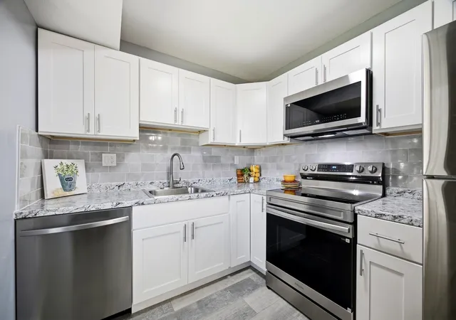 25-nassau-dr-25-springfield-ma-01129/hzid_404d8647