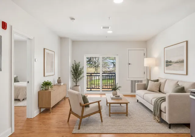10-franklin-ave-105-revere-ma-02151/hzid_dce41cfc