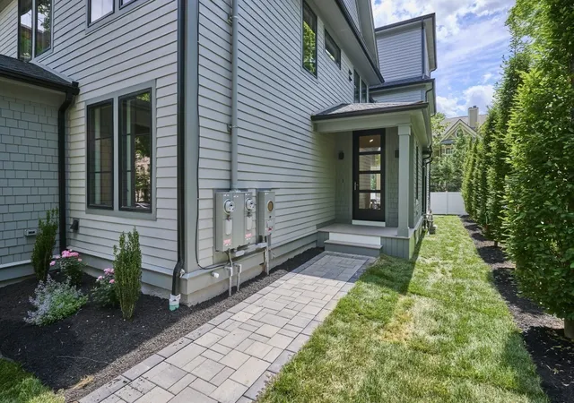 125-fuller-125-brookline-ma-02446/hzid_d2e3166d