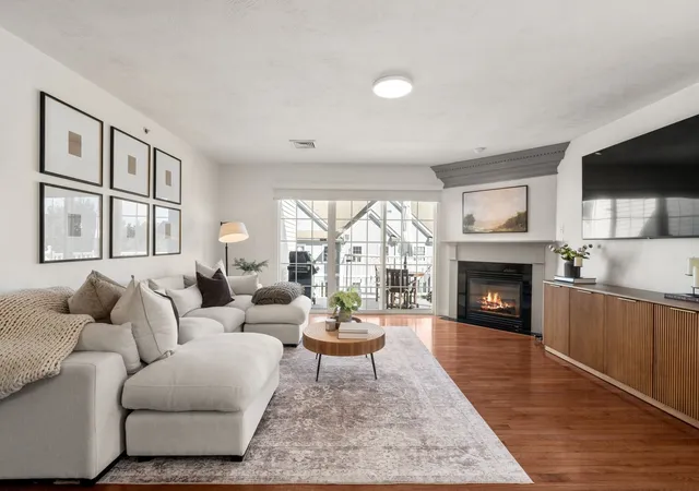 404-tamarack-ln-404-abington-ma-02351/hzid_6b8305ae