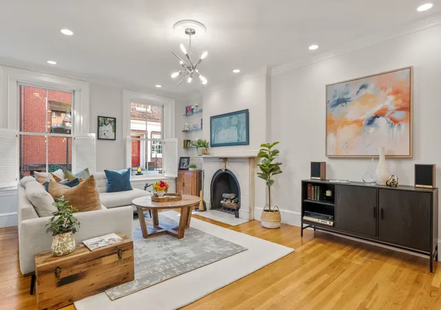 41-pinckney-st-1-boston-ma-02114/hzid_647c8549