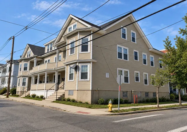 21-palmer-st-salem-ma-01970/hzid_18834d68