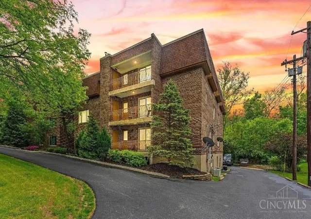 3563-amberacres-dr-10-cincinnati-oh-45237/hzid_f1188f75