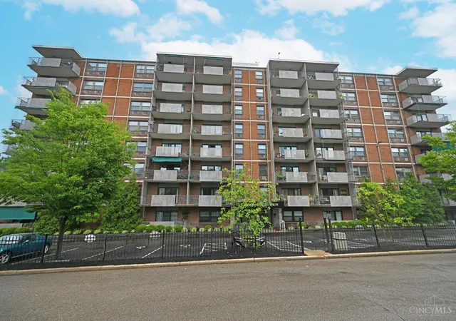 1815-wm-h-taft-rd-607-cincinnati-oh-45206/hzid_6b90db3a