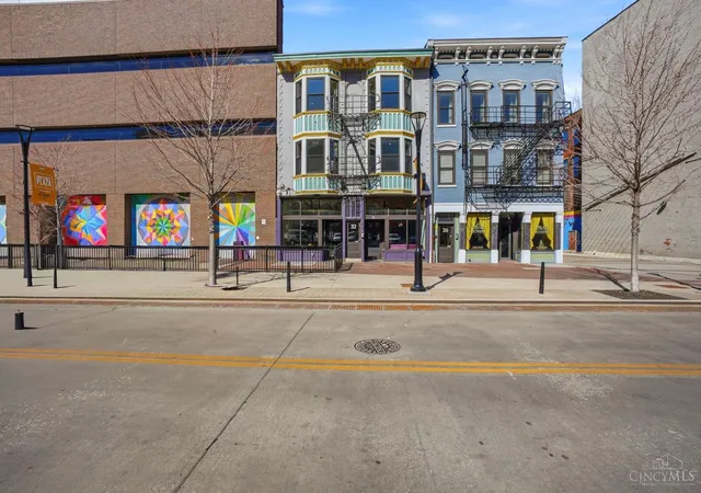 32-e-court-st-204-cincinnati-oh-45202/hzid_2660d6bd