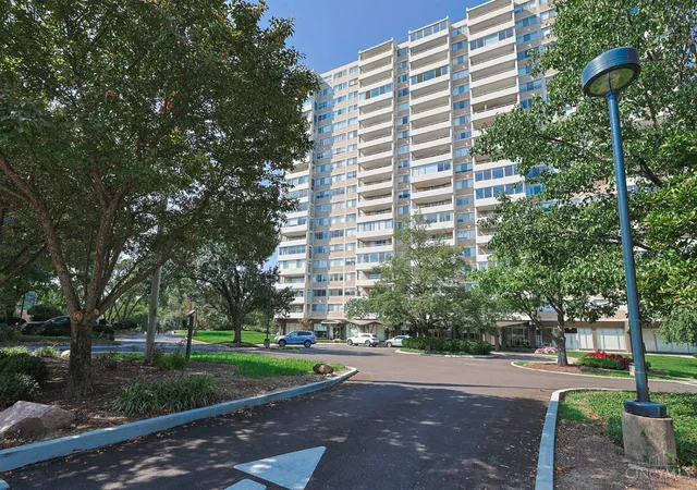2324-madison-rd-1003-cincinnati-oh-45208/hzid_8c15b210