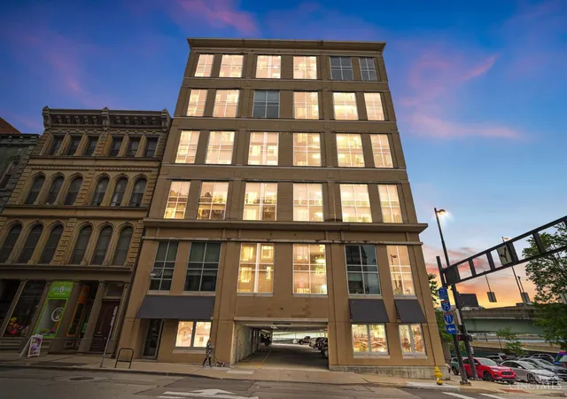 353-w-4th-street-401-cincinnati-oh-45202/hzid_1cb39e87