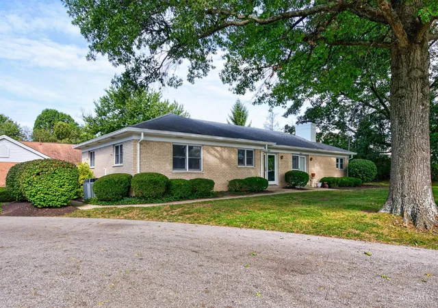 9043-winton-rd-springfield-twp-oh-45231/hzid_5ac2ff36