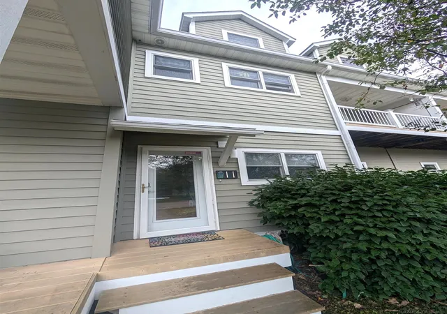 560-little-lake-dr-11-ann-arbor-mi-48103/hzid_dfcd0a1b