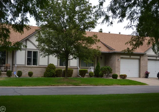 40780-magnolia-e-dr-23-clinton-township-mi-48038/hzid_0a71db28
