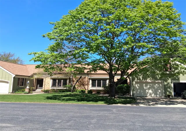 17652-woodbridge-rd-2-spring-lake-mi-49456/hzid_f0c4306c